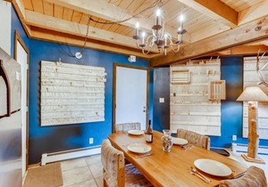 Beautiful Views, Central location, Hot tub and Club House F201