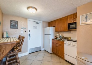 First Floor Amazing Updated Ocean Front Studio! "SUMMER MEGA SALE" POOL OPEN