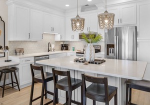 Luxurious Beach-Front Vacay w/Ocean Views + Free Attraction Tickets! in Santa Rosa Beach