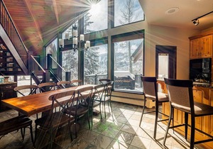 Modern Mountain Design, Luxury Resort Amenities, Game Room - Perfect for Families