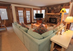 Mountainback #48, Corner Unit in Mammoth Lakes