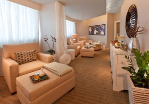 Perfect Family Getaway! Two Pool View Units, Close to Disney
