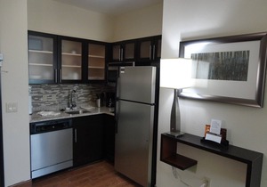 Pool, Gym, Business Center Access. Free Breakfast Buffet Every Day!