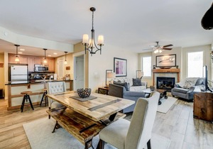 Ski In Out Village Condo 4474 I Huge Hot Tub I Great Views I Heated Garage I Discounted Attractions