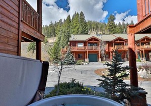 Slopeside 204 Kinney Townhouse