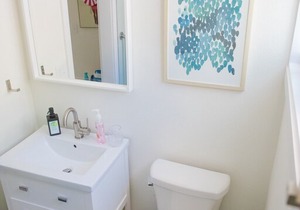 Studio apartment steps away from Lido beach