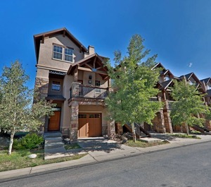 Zephyr Mountain Lodge Park 