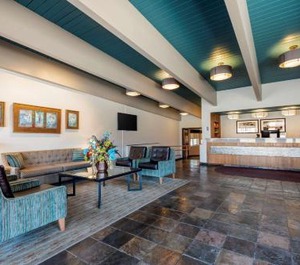 Turquoise Inn 