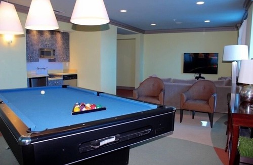 Surfside Condo | 1 Bd across from beach walk to BalHarbor Shops,restaurants,supermarket & shops