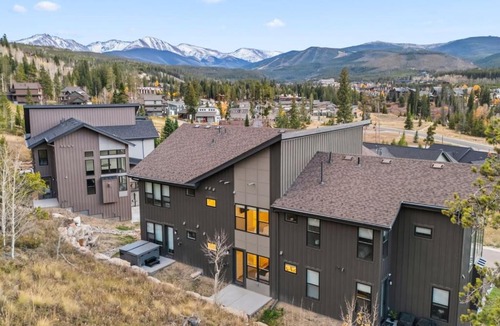 Rendezvous Villa | 106 Homestead Loop
