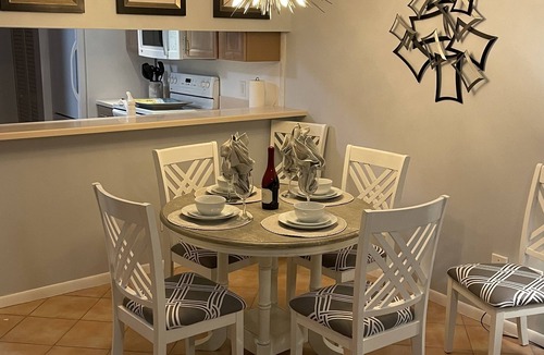 Jupiter Bay Condo | 125 perNIGHT! CONSTRUCTION SALE! NOW THRU SEPT! BEAUTIFUL JUPITER BAY 2BED 2BATH
