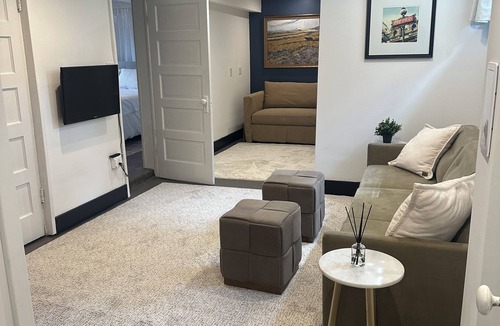 Central Boulder House | 1BD 1,000sf Private Suite, 2 blocks from Pearl St.