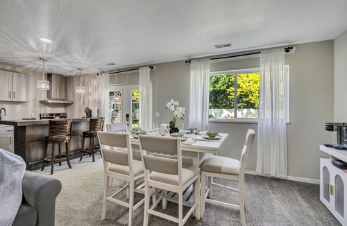 North Salt Lake House | 2-bedroom cozy basement North Salt Lake with WiFi, AC