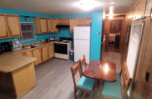 Coyote House | 2 bedroom home surrounded by beautiful mountains!