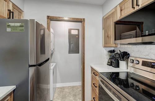Warrior's Mark Condo | 2 Bedroom updated Base 9 condo, walk to town and peak 9!
