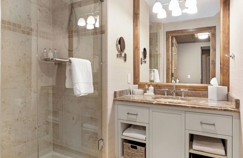 Vail Cabin | 2 BR 2 BA Unit in Vail Village Beautiful Sebastian Residence w 5 Star Amenities