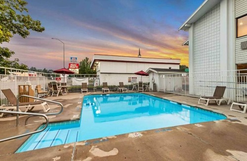 Ogden Apartment | 2 Full Beds | Non-Smoking