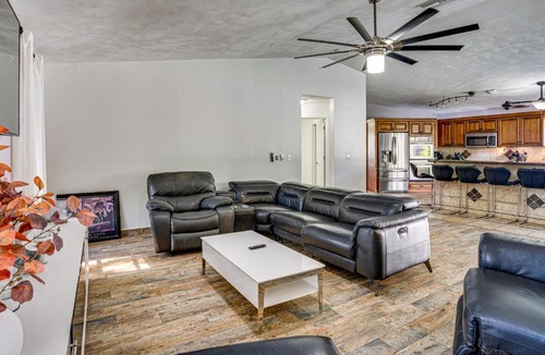 Fort Myers House | 2 Mi to Six Mile Preserve! Family Getaway w/Pool