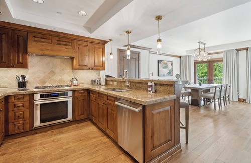 Downtown Resort | 2 Suite Amenities, Fireplace, Hot Tub, Fire Pit!