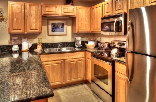 Four O'Clock Apartment | 2023-4 Grand Timber One Bdr MASTER Ski-in/out 5 Star Breck, CO