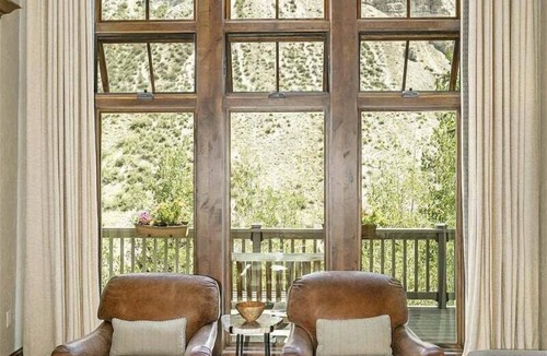 Avon House | 220 N Fairway Dr, Beaver Creek Resort, Beaver Creek Golf Course, Pool & Hot Tub, Shuttle