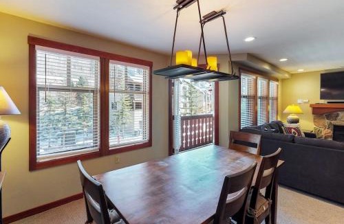 Salt Lake Mountain Resorts Apartment | 2307- Two Bedroom Den Deluxe Eagle Springs East Hotel Room