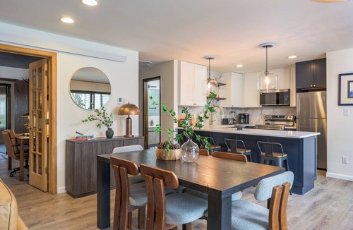 Avon Condo | 2BD/2BA w/Hot Tub + Sauna + Free Vail Beaver Creek Shuttle