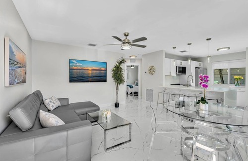 Melaleuca Gardens House | 2BR Hot Tub Oasis - 2 Mi FLL, 4 Mi Beach, Sleeps 6