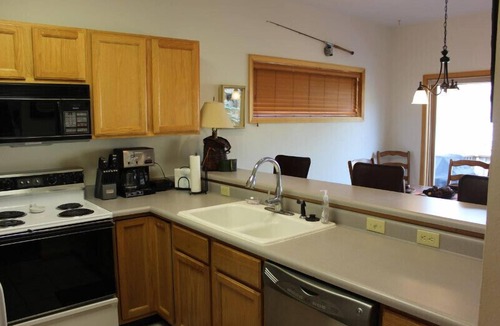 Eagle-Vail House | 3 Bedroom Townhome, overlooking the EagleRiver, minutes to Beaver Creek and Vail