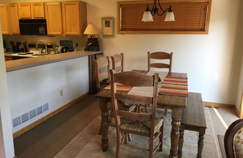 Eagle-Vail House | 3 Bedroom Townhome, overlooking the EagleRiver, minutes to Beaver Creek and Vail