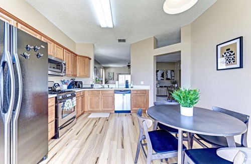 Esprit Villa | 3BR | Screened Pool | 5-Game Room | Lake 9-Min Walk | 10 Min Disney | Sleeps 9
