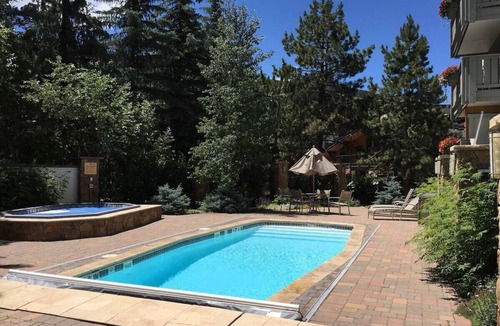 Vail Condo | 3BR w/loft @ 9 Vail Rd in the Heart of Vail Village, Parking, Hot Tub & Pool!