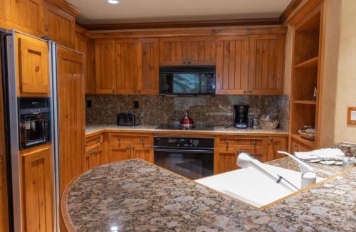 Beaver Creek Apartment | 3BRLoft - Ski in out Access and Panoramic Views!