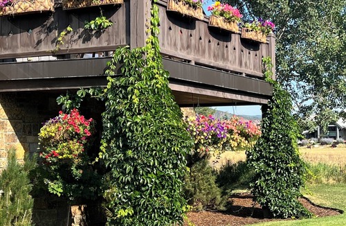 Aspen Glen House | 4-bedroom estate in superb private Jack Nicklaus resort community. Aspen CO
