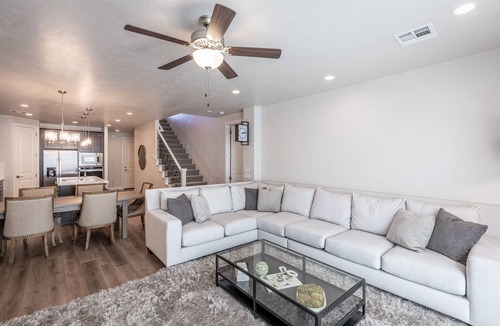 St. George Villa | 4 King En Suites Sleeps 16 - Fire Pit & Near Pool