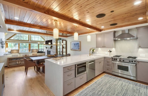 Vail Condo | 434 S Frontage Rd Vail Mountain View #403-Vail Penthouse, Roof Top Hot Tub, Pool, Walk to Slopes