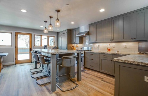 North Park City House | 4BDR Downtown Home- Hot Tub & Walk to Chairlifts!
