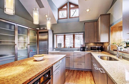 Baldy Mountain House | 4BR/3.5BA in Breckenridge with Hot Tub at 10 Southface!