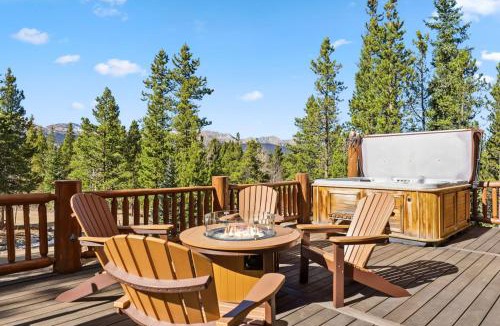 Breckenridge Heights House | 4BR Breckenridge Retreat with Fire Pit