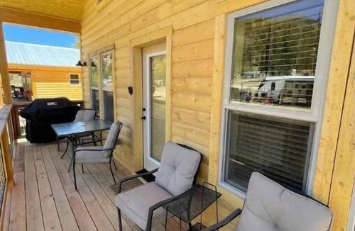 Red River Cabin | 4K River Ranch River Cabin 2 (sleeps 6)