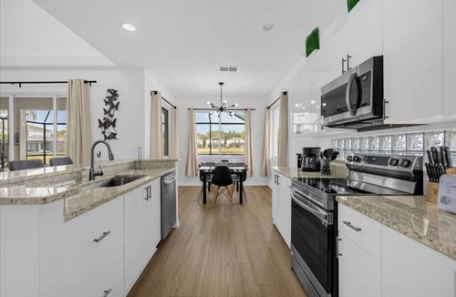 Bay Lake House | 5 Bedrooms/3.5 Bathrooms/Sunset Lakes (2943 SV)