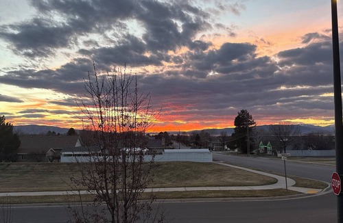Utah County House | 6,000 sq ft luxury Springville estate. 5BR/4.5BA, dual suites & stunning views.