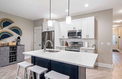 The Preserve On The Bay Apartment | 6 BR Main House @SaltySusans | Pool & Pickle