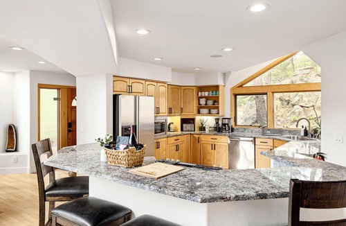 Boulder House | 6BR Mountain Retreat Pool Walk to Pearl St