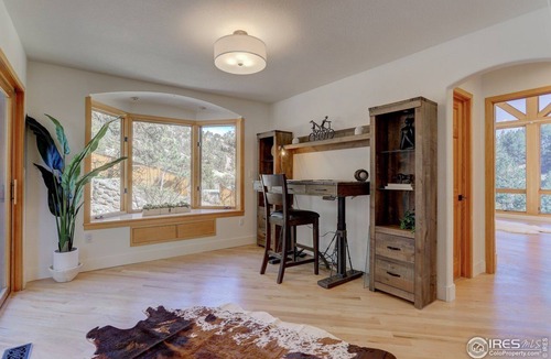 Boulder House | 6BR Mountain Retreat Pool Walk to Pearl St