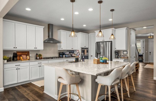 Castle Rock House | 6BR Sleeps 16 Game Room Fire Pit Family Retreat