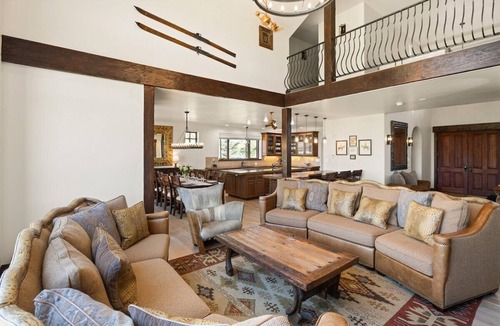 Missouri Heights House | 7 BR Mountain Retreat with A/C, Hot Tub, Fireplace & Sopris Views Between Aspen & Carbondale