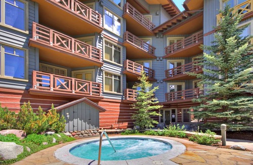 Copper Mountain Village Condo | 79 m² Condo ∙ 2 bedrooms ∙ 8 guests