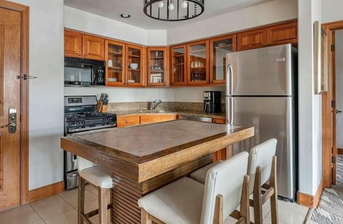 Peak 9 Cabin | A HILTON GRAND VACATIONS CLUB - VALDORO MOUNTAIN LODGE, BRECKENRIDGE, CO