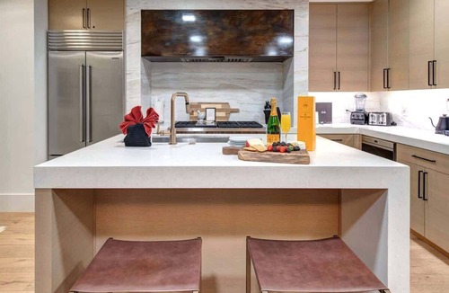 Empire Pass House | Abode at Empire Residences, ski-in/ski-out, hot tub, empire pass